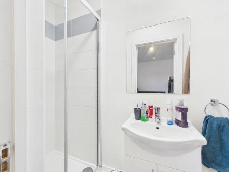 5 bedroom Flat to let in Marble Street, Leicester, LE1