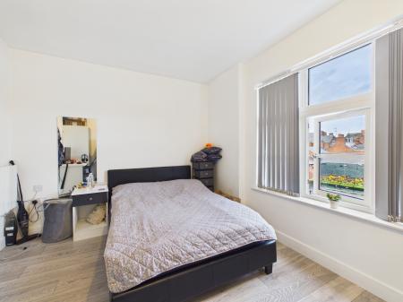 5 bedroom Flat to let in Marble Street, Leicester, LE1