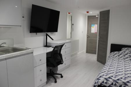 1 bedroom Flat to let in Millstone Lane, Leicester, LE1