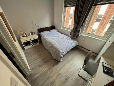 4 bedroom Flat to let in Millstone Street, Leicester, LE1