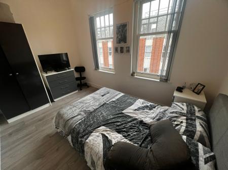 5 bedroom Flat to let in Millstone Street, Leicester, LE1