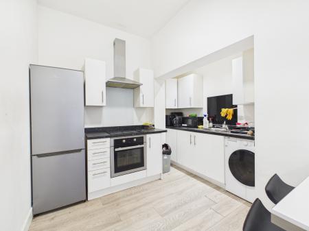 4 bedroom Flat to let in Marble Street, Leicester, LE1