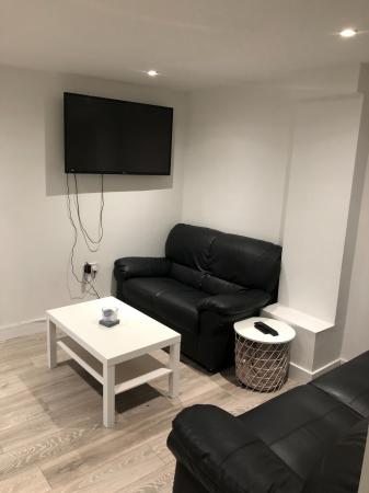 4 bedroom Flat to let in Marble Street, Leicester, LE1