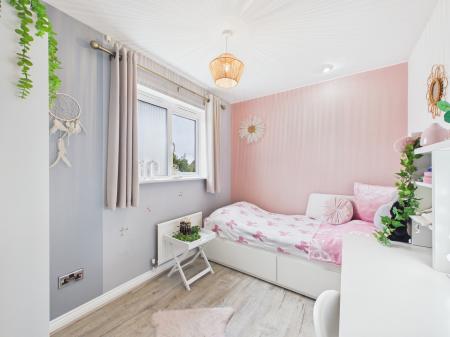 3 bedroom Semi-detached house for sale in Darien Way, Leicester, LE3