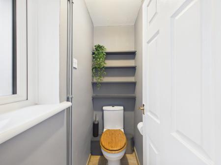 5 bedroom Semi-detached house for sale in Beech Drive, Leicester, LE3