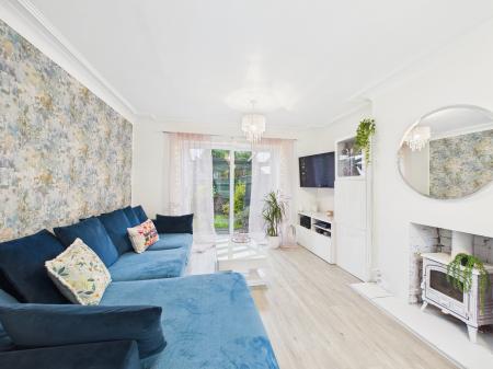 5 bedroom Semi-detached house for sale in Beech Drive, Leicester, LE3