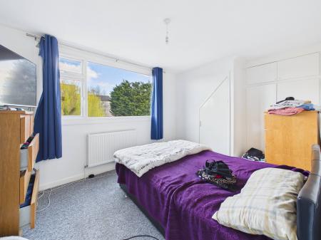 3 bedroom Semi-detached house for sale in Cornwall Road, Wigston, LE18