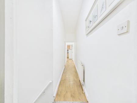 1 bedroom Flat to let in Eastleigh Road, Leicester, LE3