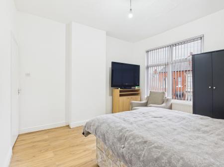 Eastleigh Road, Leicester, LE3