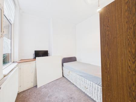 3 bedroom Terraced House to let in Barclay Street, Leicester, LE3