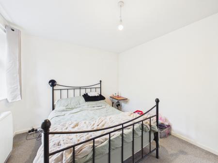 1 bedroom Ground floor maisonette for sale in Halley Close, Leicester, LE4