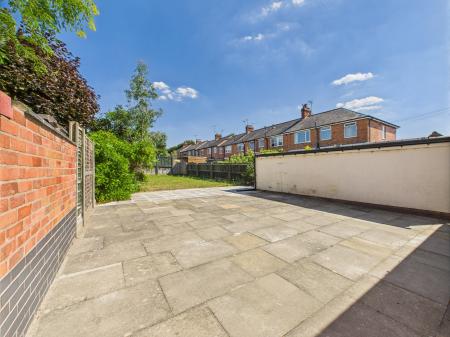 1 bedroom Flat to let in Aylestone Road, Aylestone, Leicester, LE2