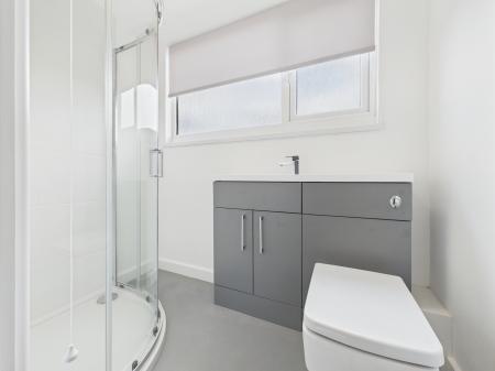 1 bedroom Flat to let in Aylestone Road, Aylestone, Leicester, LE2