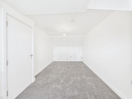 1 bedroom Flat to let in Aylestone Road, Aylestone, Leicester, LE2