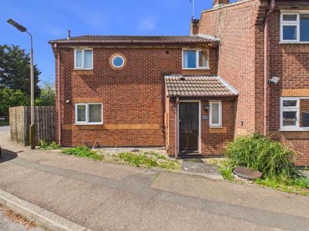3 bedroom Semi-detached house to let in Buckingham Drive, Leicester, LE2