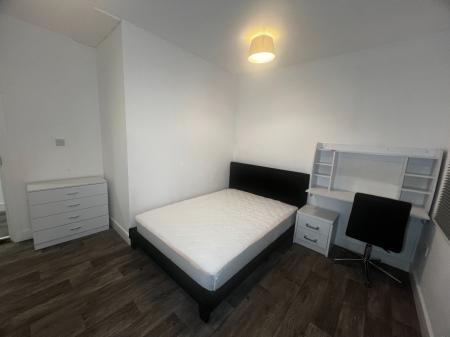 1 bedroom Flat to let in Millstone Lane, Leicester, LE1