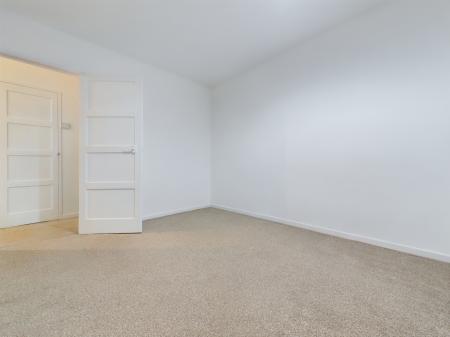 2 bedroom Maisonette to let in The Slade Greens, Leicester, LE2
