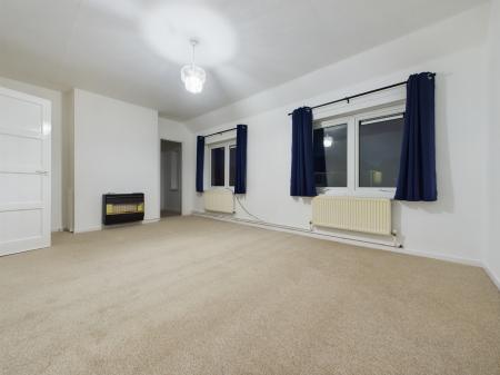2 bedroom Maisonette to let in The Slade Greens, Leicester, LE2