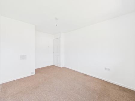 3 bedroom End of terrace house for sale in Monmouth Drive, Leicester, LE2