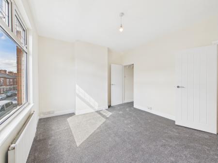 2 bedroom Terraced House for sale in Cranmer Street, Leicester, LE3