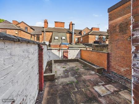 2 bedroom Terraced House for sale in Cranmer Street, Leicester, LE3