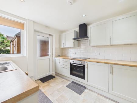 3 bedroom Terraced House for sale in Spendlow Gardens, Leicester, LE2