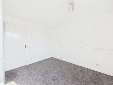 3 bedroom Terraced House to let in Burton Close, Oadby, LE2