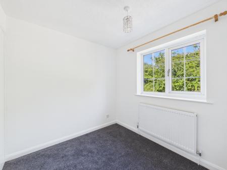 3 bedroom Terraced House to let in Burton Close, Oadby, LE2
