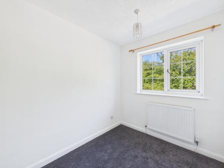 3 bedroom Terraced House to let in Burton Close, Oadby, LE2