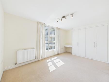 4 bedroom Terraced House for sale in Woodford Road, Leicester, LE2