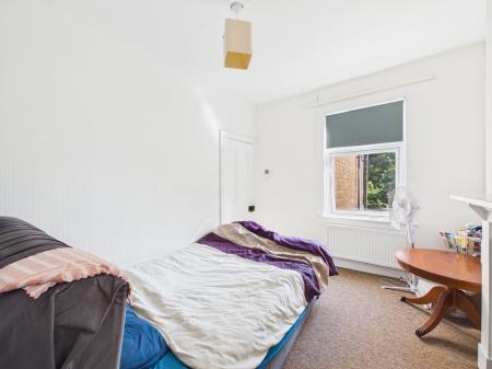 2 bedroom Semi-detached house for sale in Haddenham Road, Braunstone, LE3