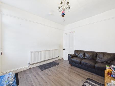 2 bedroom Semi-detached house for sale in Haddenham Road, Braunstone, LE3