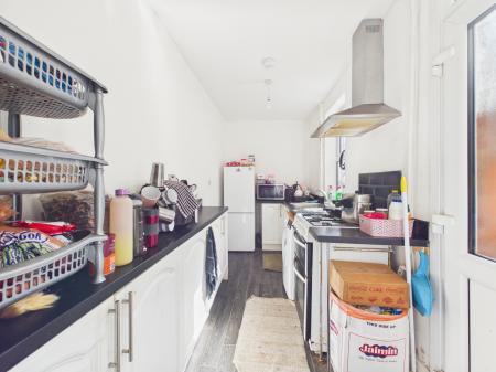 2 bedroom Semi-detached house for sale in Haddenham Road, Braunstone, LE3