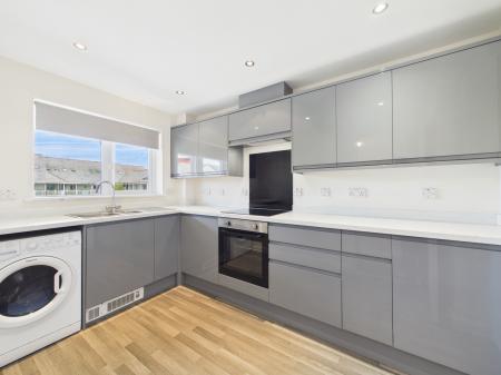 2 bedroom Flat to let in Coach House Court, Loughborough, LE11