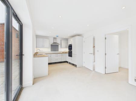 3 bedroom Detached house for sale in Kennelmore Road, Melton Mowbray, LE13
