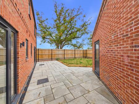 3 bedroom Detached house for sale in Kennelmore Road, Melton Mowbray, LE13