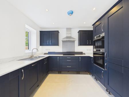 3 bedroom Detached house for sale in Kennelmore Road, Melton Mowbray, LE13