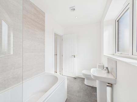 3 bedroom Terraced House for sale in Mable Close, Melton Mowbray, LE13