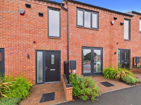 2 bedroom Flat for sale in Mable Close, Melton Mowbray, LE13
