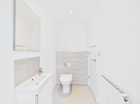 2 bedroom Flat for sale in Mable Close, Melton Mowbray, LE13