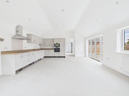 2 bedroom Flat for sale in Mable Close, Melton Mowbray, LE13