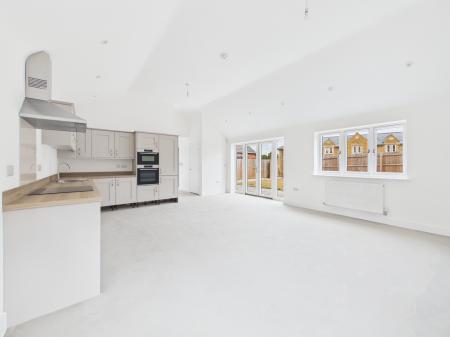 2 bedroom Flat for sale in Mable Close, Melton Mowbray, LE13