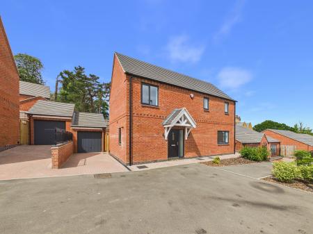 3 bedroom Detached house for sale in Kennelmore Road, Melton Mowbray, LE13