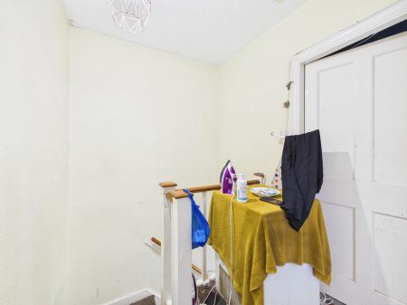 3 bedroom Flat for sale in Cort Crescent, Braunstone, LE3