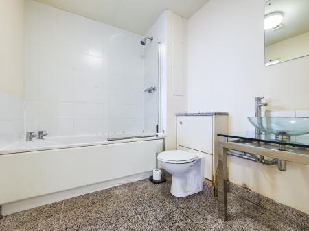 2 bedroom Flat to let in 1 Junior Street, Leicester, LE1