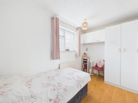4 bedroom Detached house for sale in Tiverton Close, Oadby, LE2
