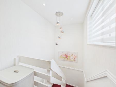 4 bedroom Detached house for sale in Tiverton Close, Oadby, LE2