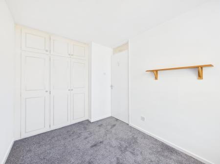 2 bedroom Terraced House to let in Ralph's Close, Leicester, LE17