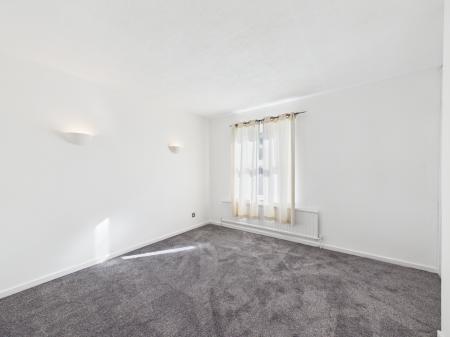 2 bedroom Terraced House to let in Ralph's Close, Leicester, LE17