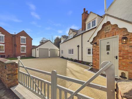4 bedroom Character Property for sale in The Stockwell, Wymeswold, Wymeswold, LE12